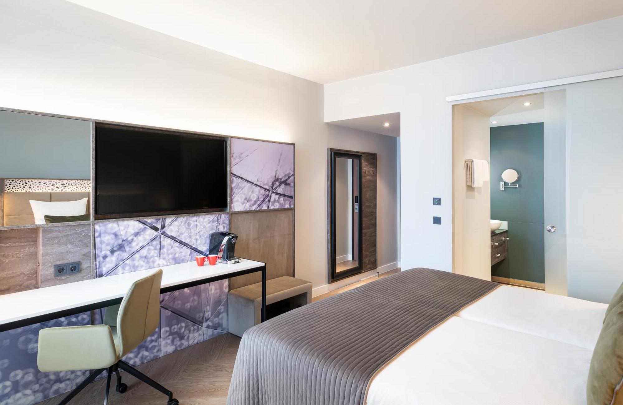 Hotel Leonardo Royal 4*